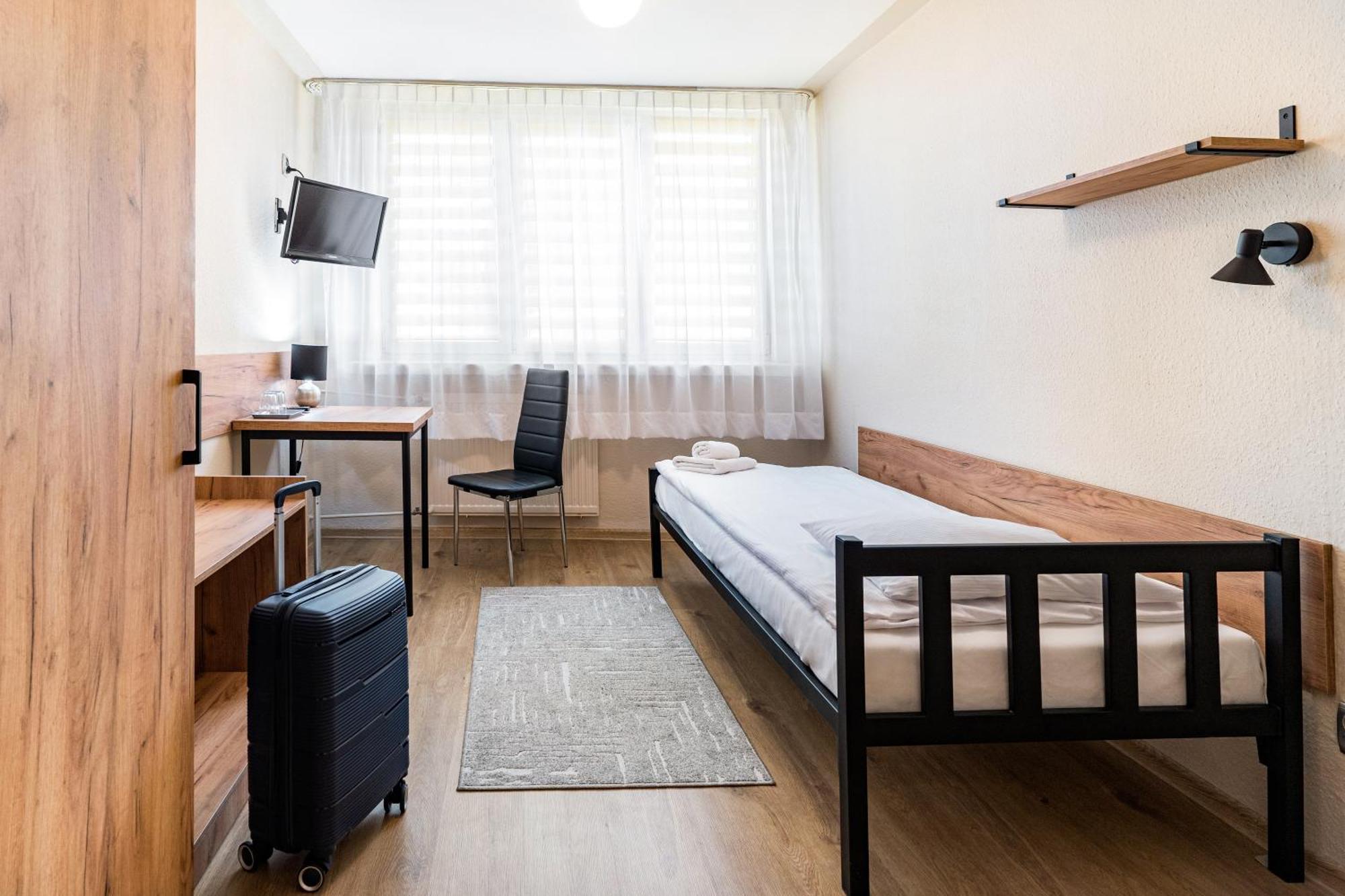 Hotel Alf كراكوفيا المظهر الخارجي الصورة