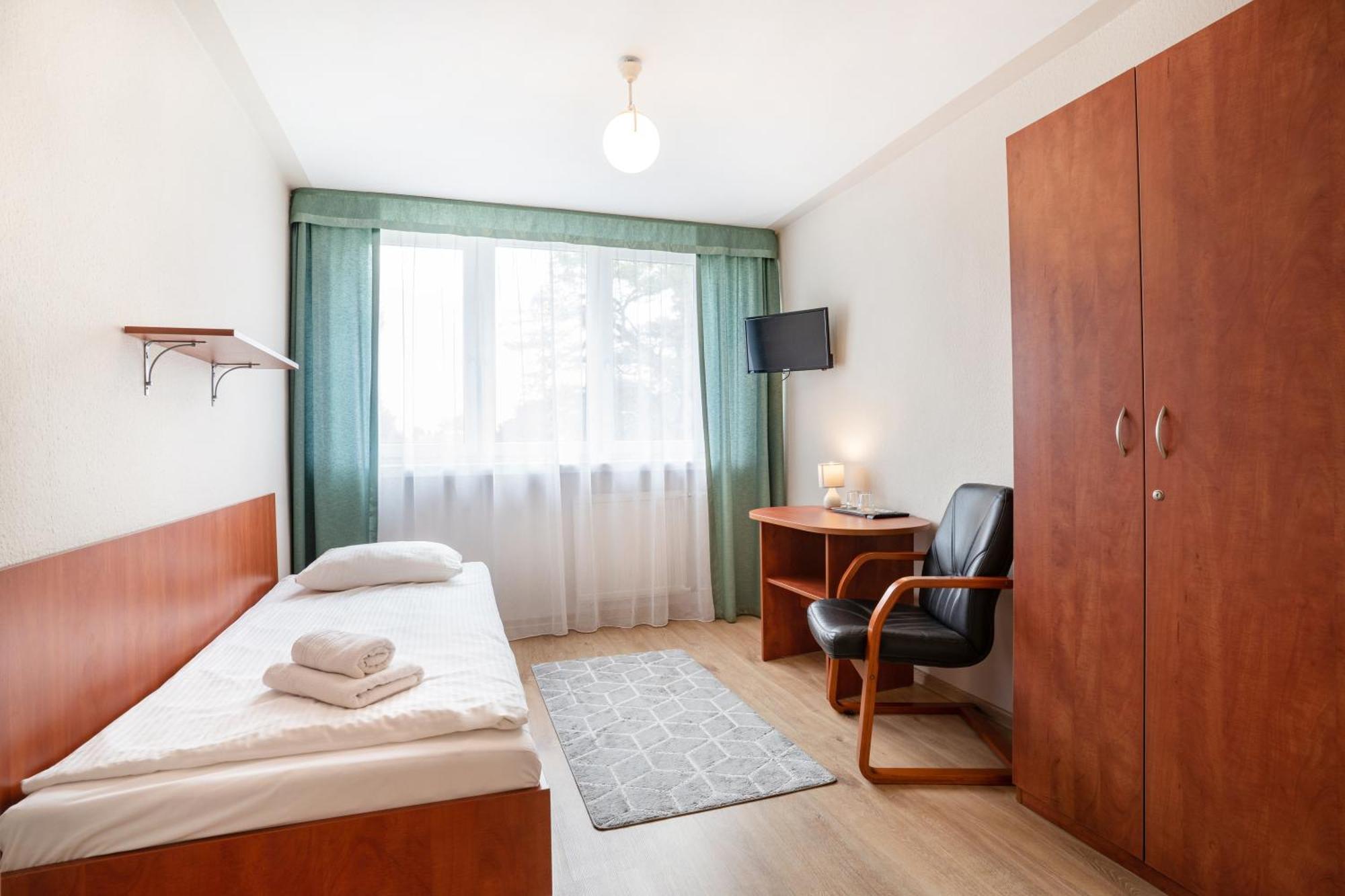 Hotel Alf كراكوفيا المظهر الخارجي الصورة