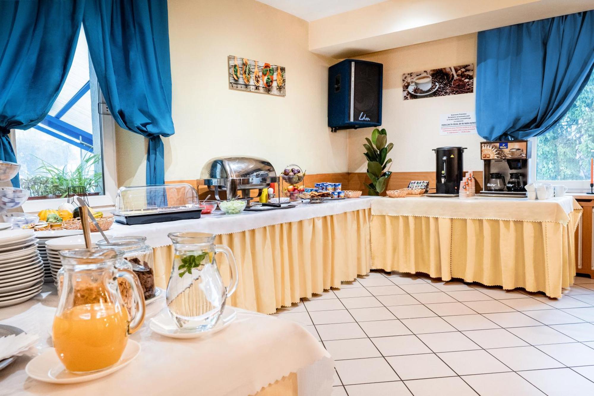 Hotel Alf كراكوفيا المظهر الخارجي الصورة